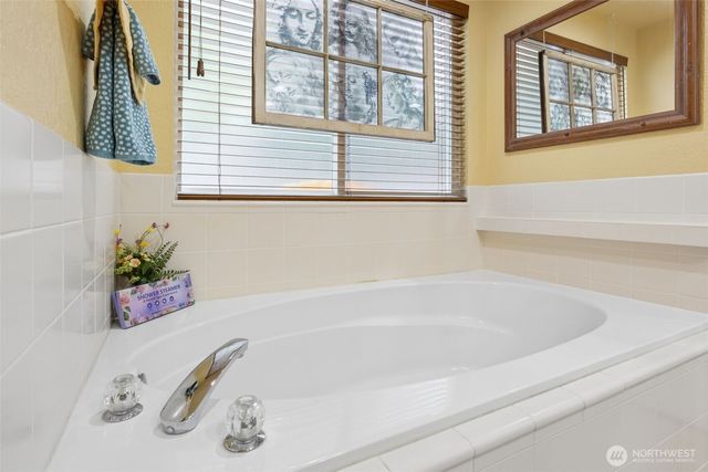 2404 Bowman Avenue NW, Olympia, WA 98502