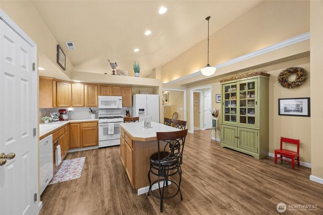 2404 Bowman Avenue NW, Olympia, WA 98502