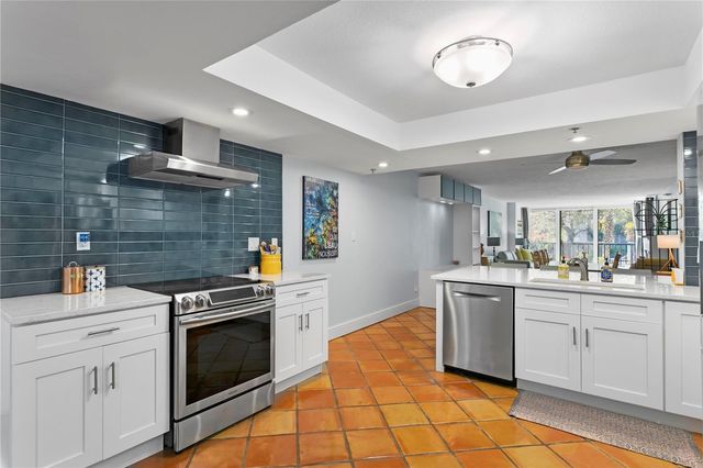 201 W LAUREL STREET 212, Tampa, FL 33602