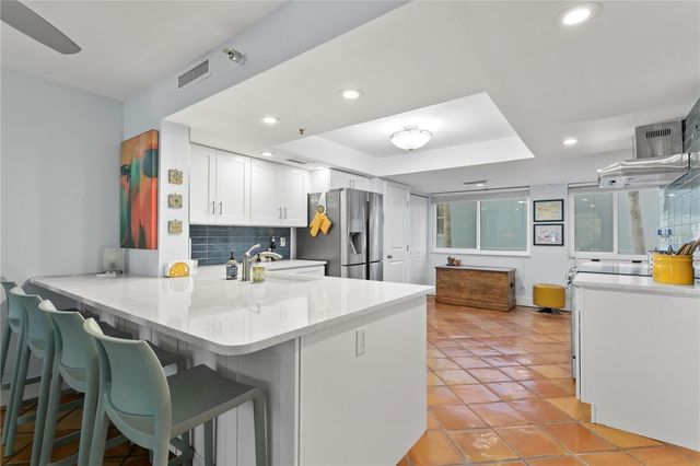 201 W LAUREL STREET 212, Tampa, FL 33602