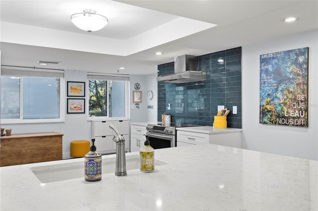 201 W LAUREL STREET 212, Tampa, FL 33602