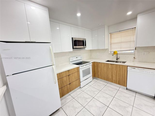 5160 SW 40th Ave 29D, Dania Beach, FL 33314