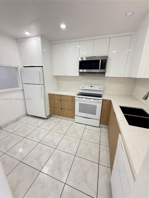 5160 SW 40th Ave 29D, Dania Beach, FL 33314