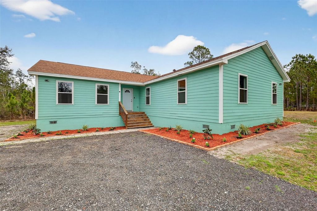 Image 2 of property listing at 1475 CLARK BAY ROAD, Deland, FL 32720
