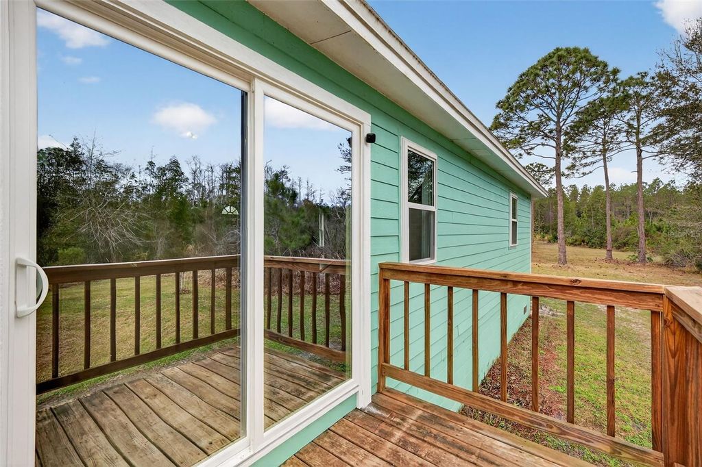 Image 22 of property listing at 1475 CLARK BAY ROAD, Deland, FL 32720