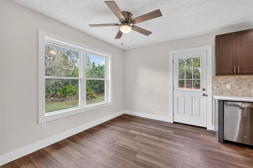 Image 9 of property listing at 1475 CLARK BAY ROAD, Deland, FL 32720