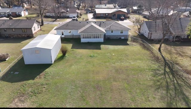 1413 Orchard Drive, Grove, OK 74344