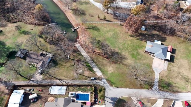 1413 Orchard Drive, Grove, OK 74344