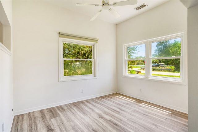1595 24th Avenue, Vero Beach, FL 32960
