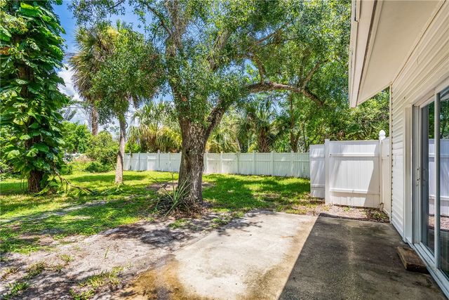 1595 24th Avenue, Vero Beach, FL 32960