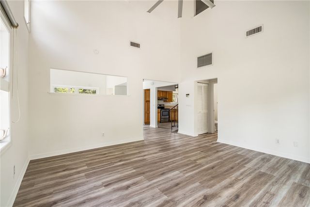 1595 24th Avenue, Vero Beach, FL 32960