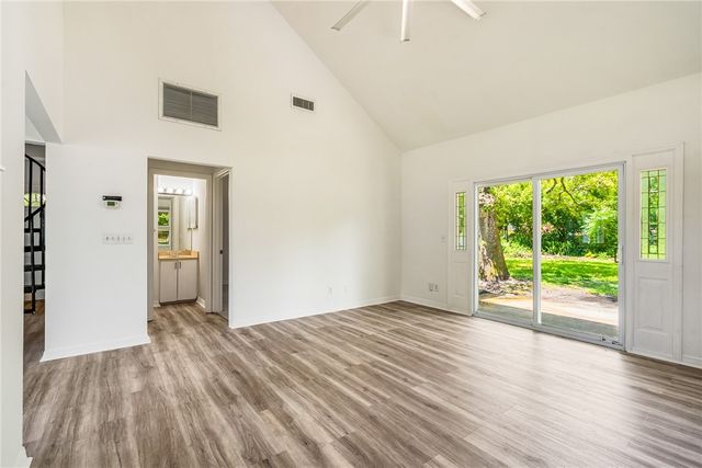 1595 24th Avenue, Vero Beach, FL 32960