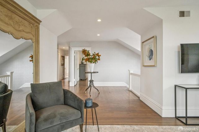 2112 Pine Street B, San Francisco, CA 94115