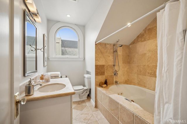 2112 Pine Street B, San Francisco, CA 94115