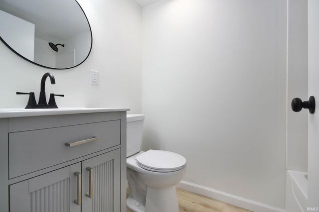 1045 N Park Avenue, Warsaw, IN 46580