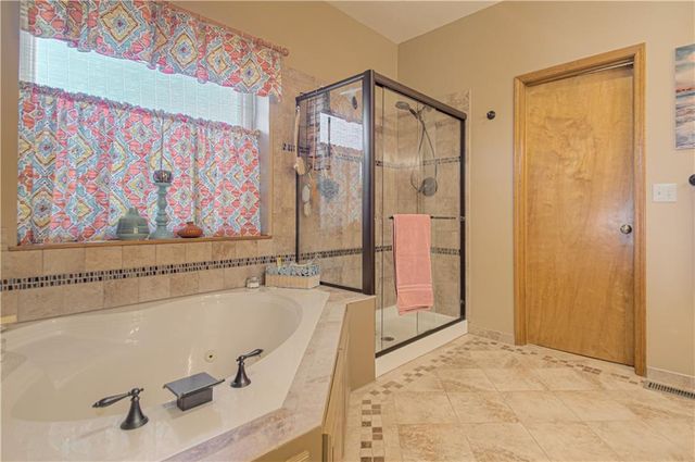 12660 S Parker Terrace, Olathe, KS 66061