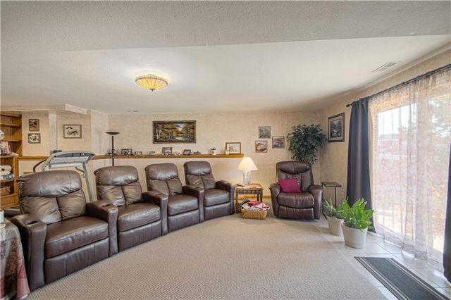 12660 S Parker Terrace, Olathe, KS 66061