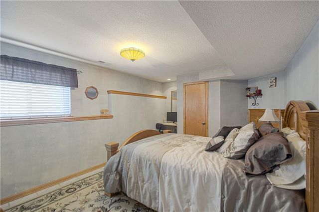 12660 S Parker Terrace, Olathe, KS 66061