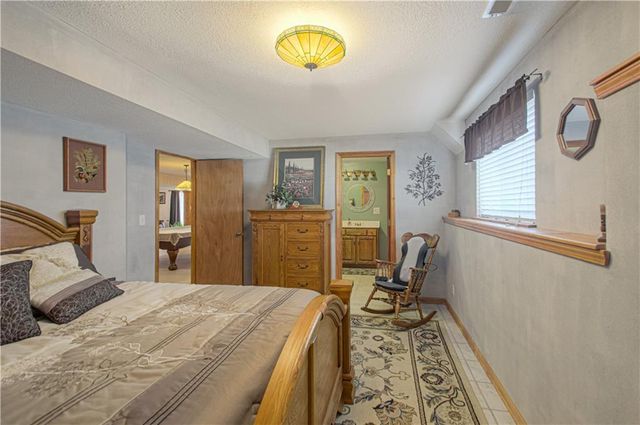 12660 S Parker Terrace, Olathe, KS 66061