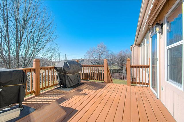 12660 S Parker Terrace, Olathe, KS 66061