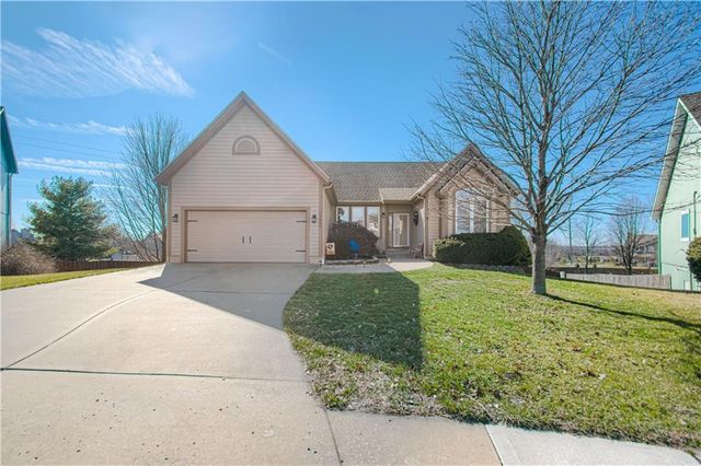 12660 S Parker Terrace, Olathe, KS 66061