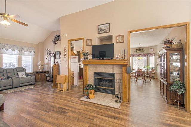 12660 S Parker Terrace, Olathe, KS 66061