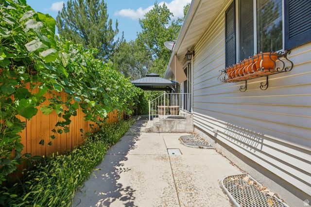 2936 WESTCOVE DR, West Valley City, UT 84119