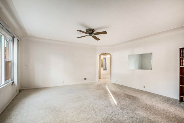 585 W River Road, North Muskegon City, MI 49445