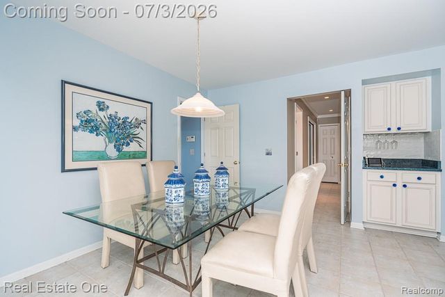 6489 Shoreline Drive, Troy, MI 48085