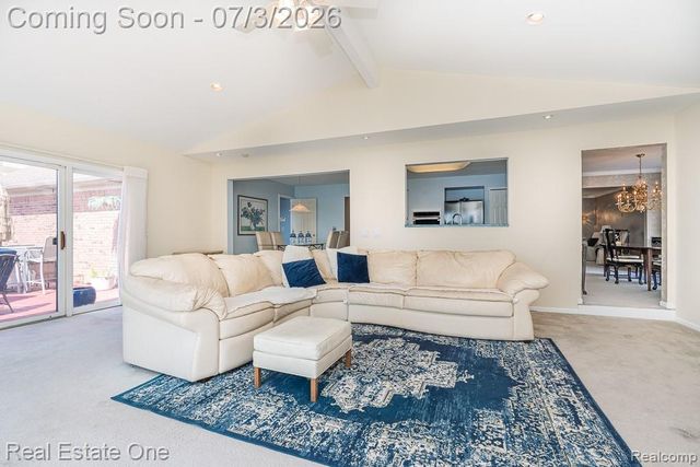 6489 Shoreline Drive, Troy, MI 48085
