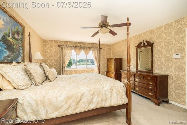 6489 Shoreline Drive, Troy, MI 48085