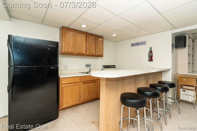 6489 Shoreline Drive, Troy, MI 48085