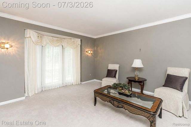 6489 Shoreline Drive, Troy, MI 48085