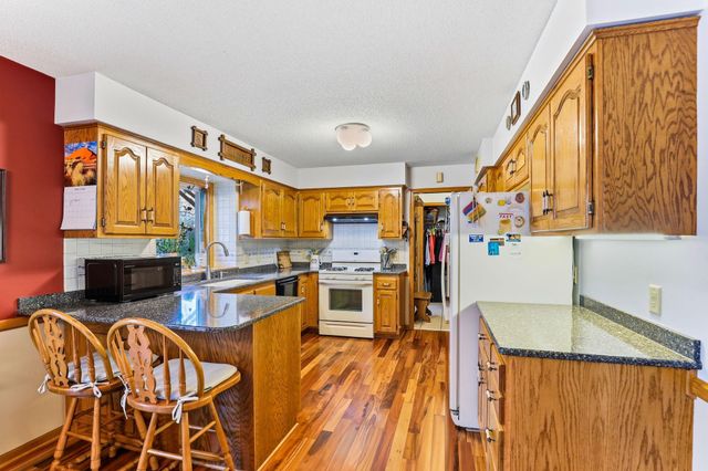 12270 Europa Avenue N, Saint Paul, MN 55110