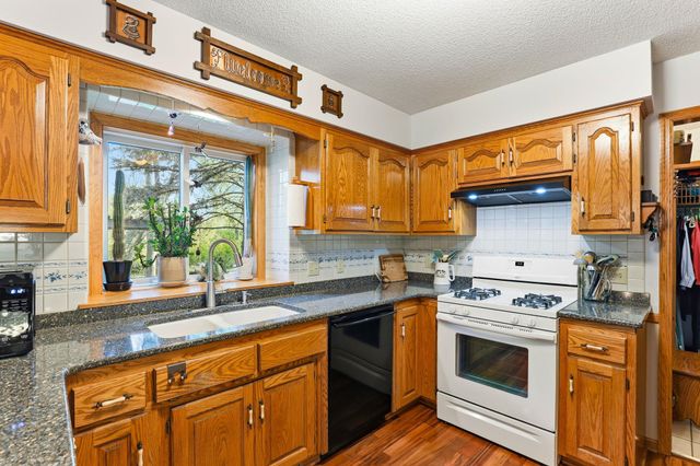12270 Europa Avenue N, Saint Paul, MN 55110