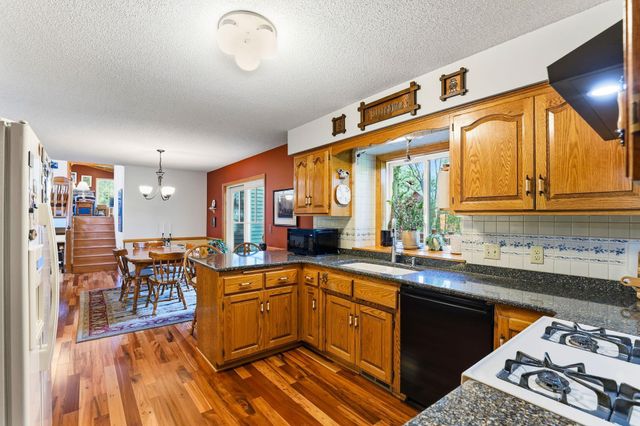 12270 Europa Avenue N, Saint Paul, MN 55110