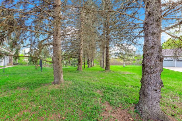 12270 Europa Avenue N, Saint Paul, MN 55110