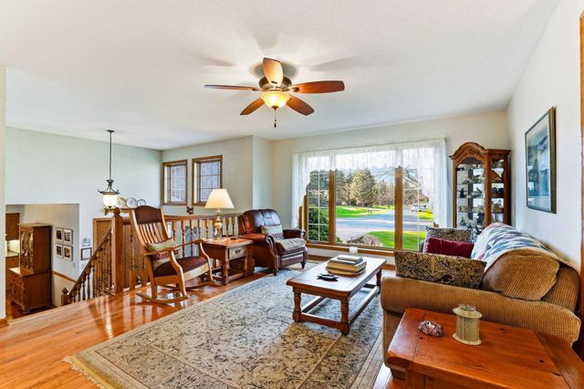 12270 Europa Avenue N, Saint Paul, MN 55110