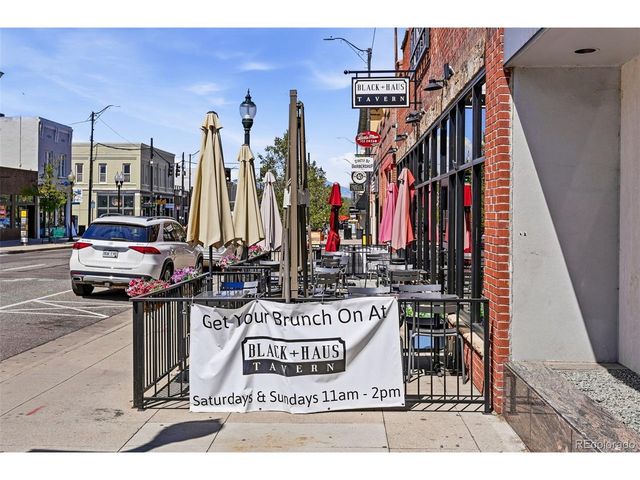 5596 S Sycamore St, Littleton, CO 80120