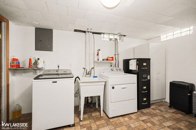 14921 Eleanor Avenue, Warren, MI 48089