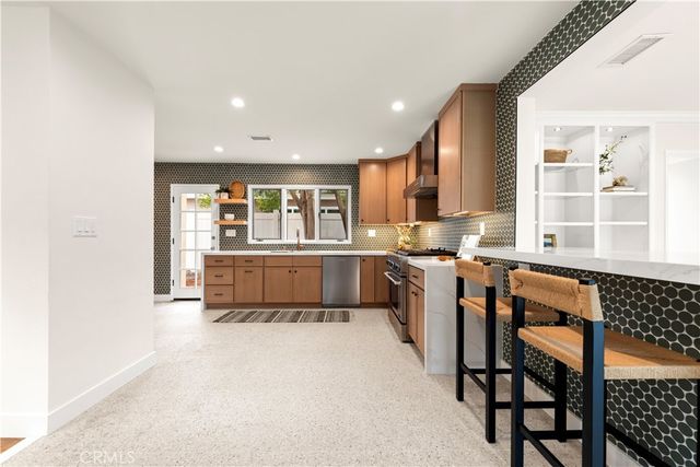 640 Island View, Seal Beach, CA 90740