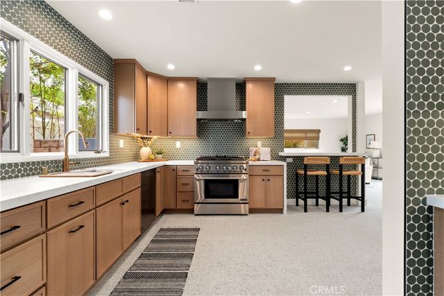 640 Island View, Seal Beach, CA 90740