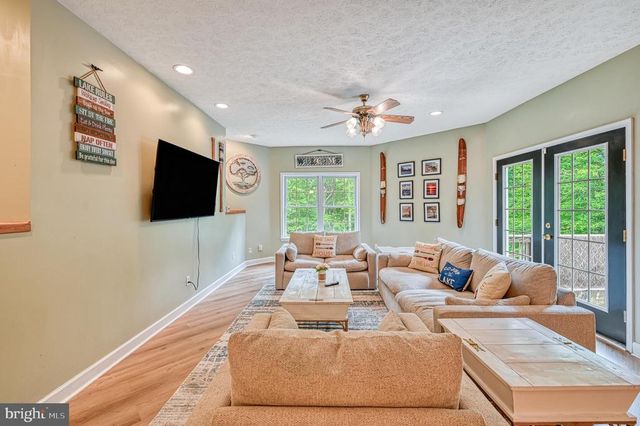 520 OAK GROVE DR, Mineral, VA 23117