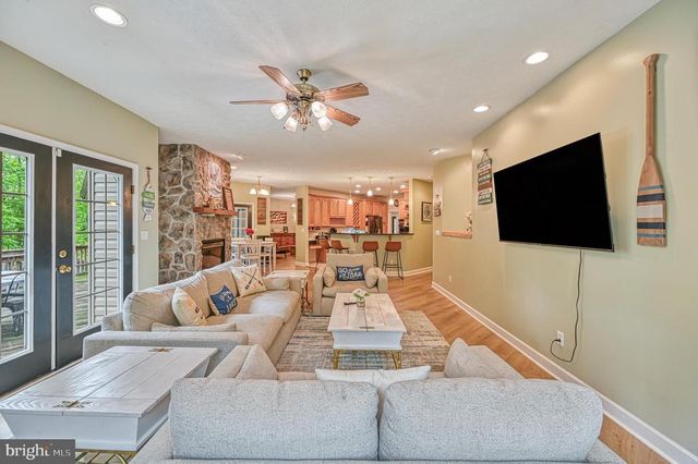 520 OAK GROVE DR, Mineral, VA 23117