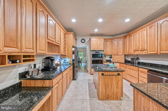 520 OAK GROVE DR, Mineral, VA 23117