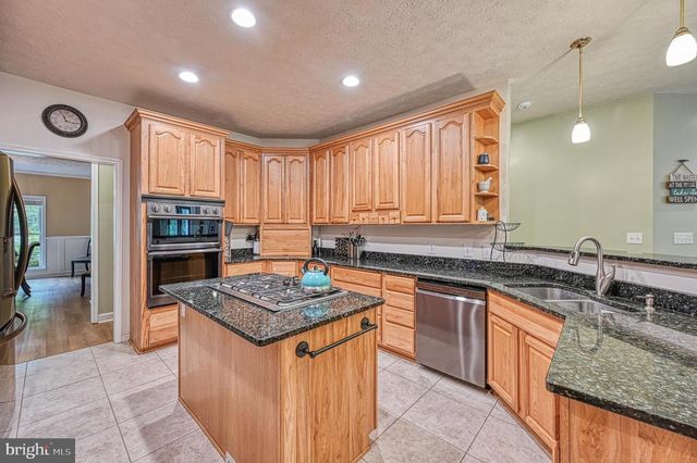 520 OAK GROVE DR, Mineral, VA 23117