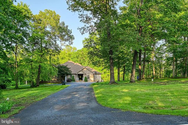 520 OAK GROVE DR, Mineral, VA 23117
