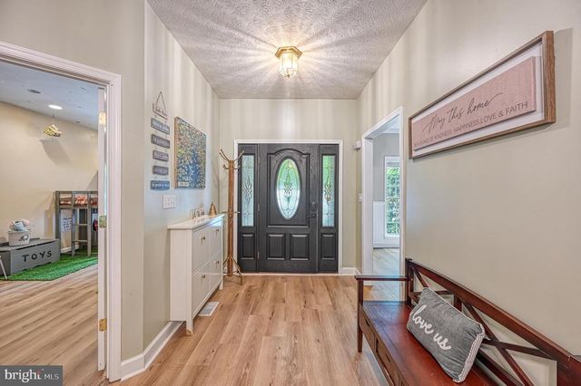 520 OAK GROVE DR, Mineral, VA 23117