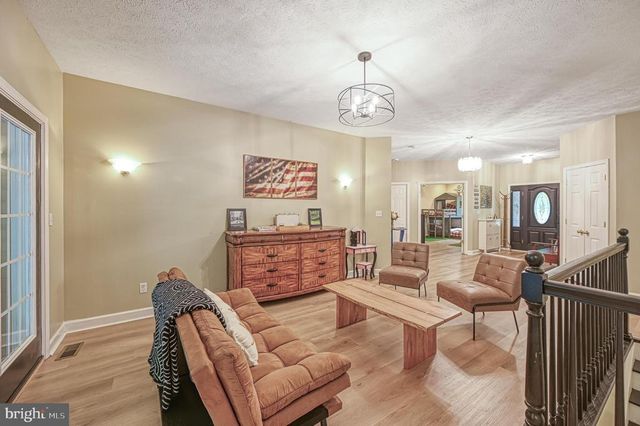 520 OAK GROVE DR, Mineral, VA 23117