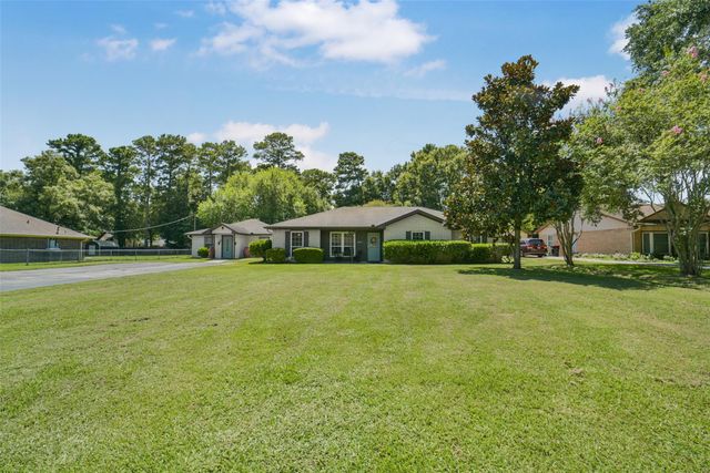 32047 S Wiggins Street, Magnolia, TX 77355